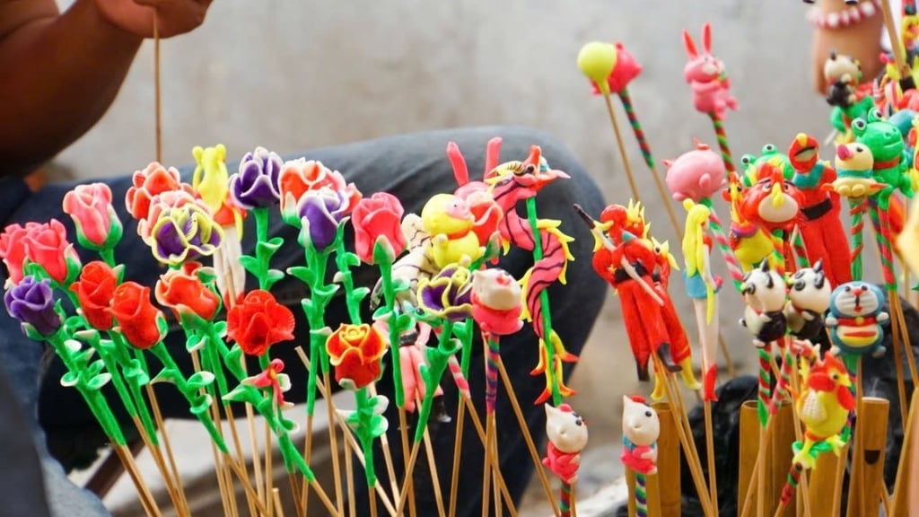 To He Xuan La, Hanoi