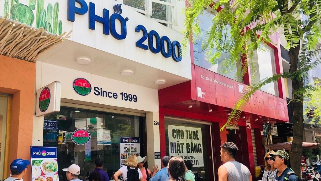 Le "Pho" – Plat Qui Représente L’âme Et La Beauté Nationales Du Vietnam - vietnam ho chi minh restaurant pho 2000 1024 Pho 2000 - célèbre restaurant de Pho à Ho Chi Minh