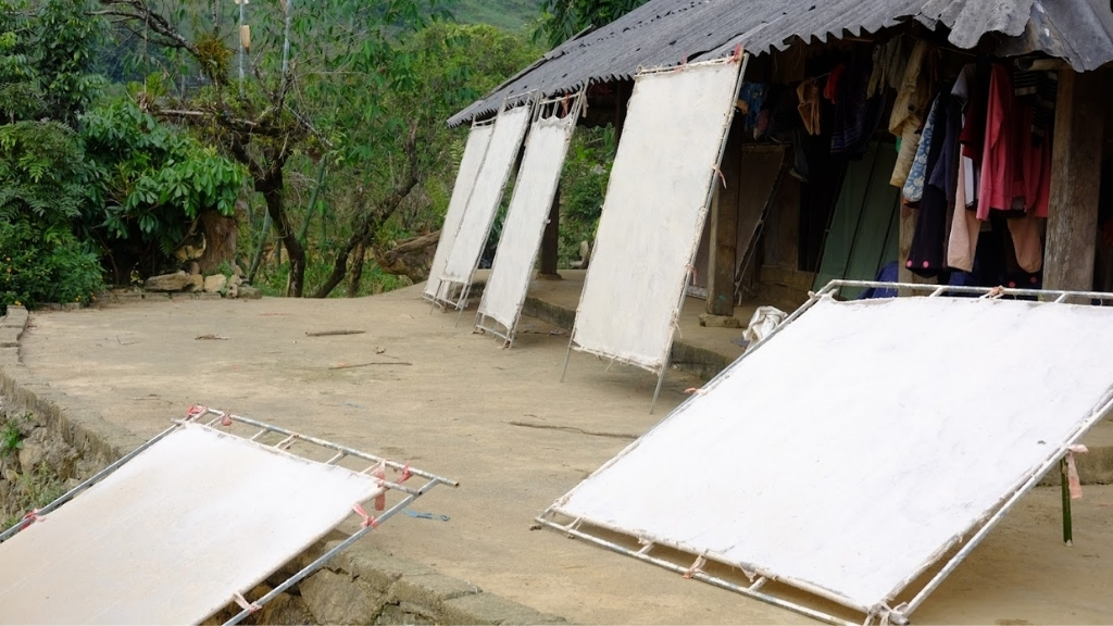 mai chau giay do hmong 1024 - Atelier de papier Do &agrave; Pa Co : artisanat traditionnel au nord du Vietnam
