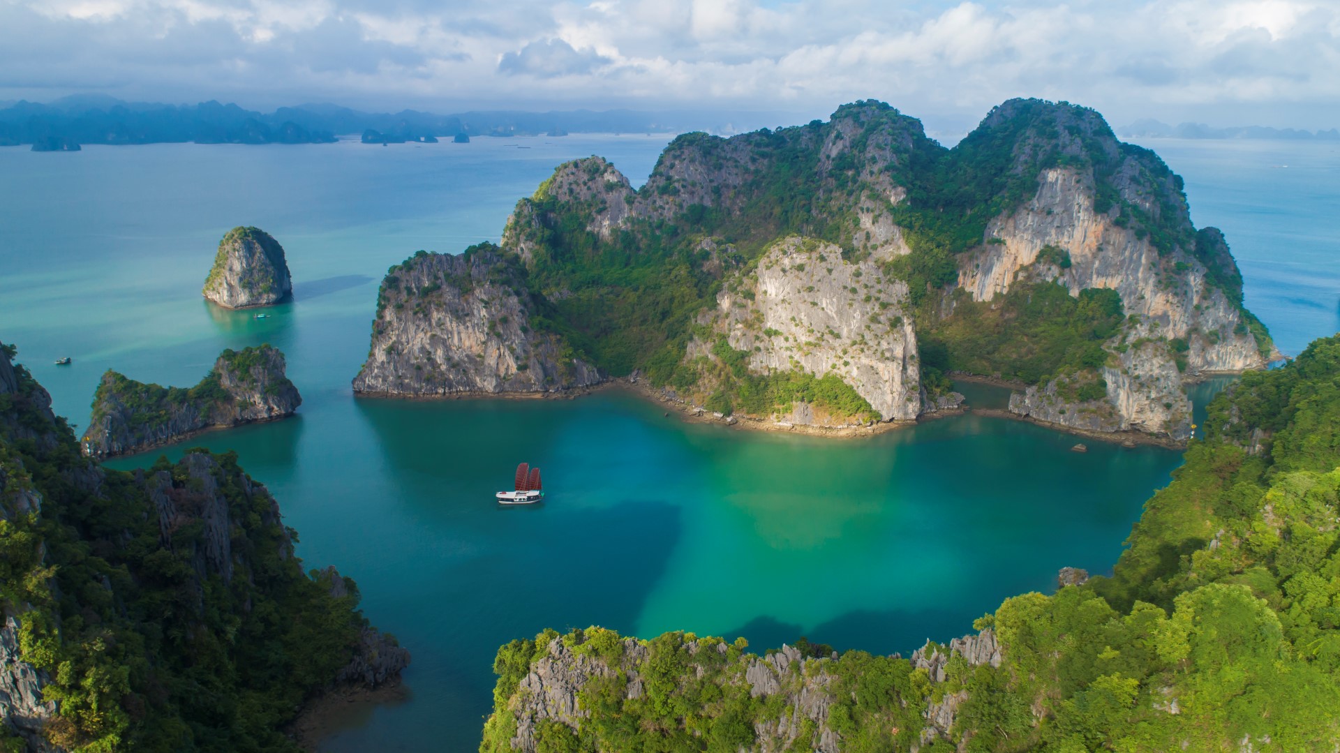 Vietnam halong L'amour Junk- Meilleure période baie d’Halong