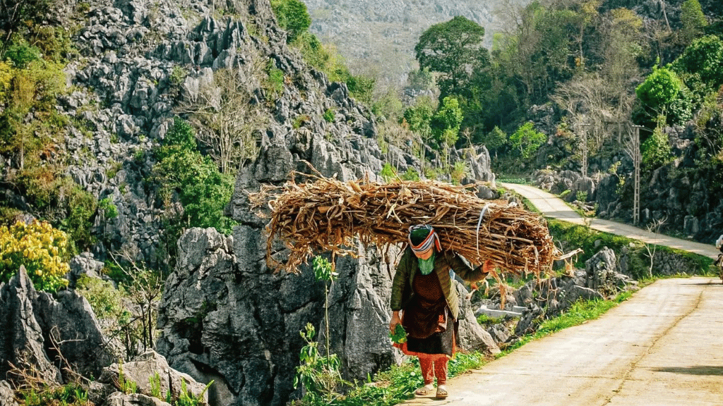 Explorer 7 villages à Ha Giang pour ressentir toute l’authenticité locale - vietnam hagiang village de lao xa 01 1024 Activités quotidiennes des habitants au village de Lao Xa