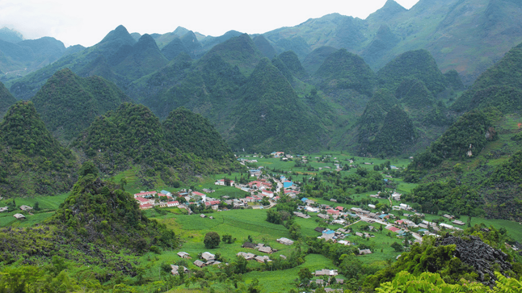 Explorer 7 villages à Ha Giang pour ressentir toute l’authenticité locale - vietnam hagiang village du gia 1024 Village de Du Gia avec nature et montagnes autour