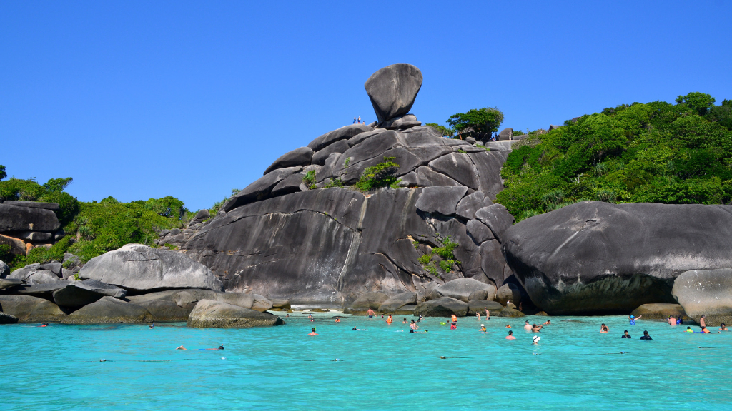Donald Duck Bay, entre sable blanc et formations rocheuses
