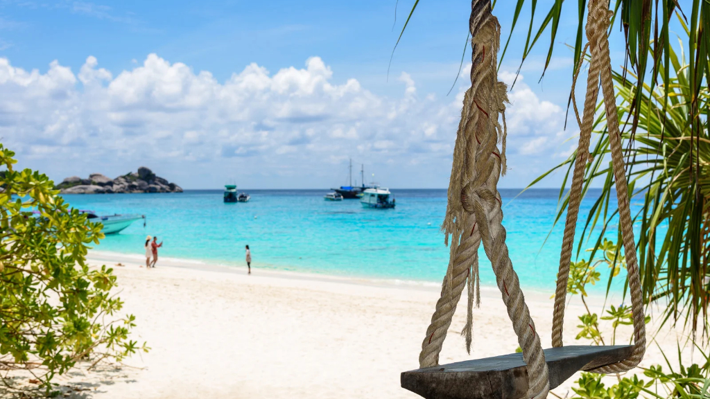 Koh Miang : des plages entre sable clair et végétation